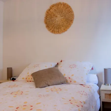 Apartment Bergerie Du Centre - 1 Chambre, Equipement Bebe, Wifi Et Draps Inclus